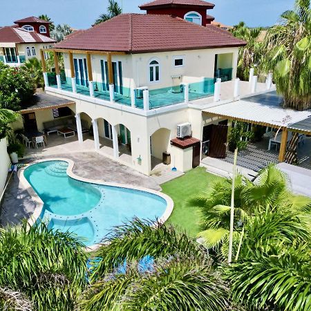 Palm Beach 6 Bedroom Villa With Private Pool Behind Marriott Εξωτερικό φωτογραφία